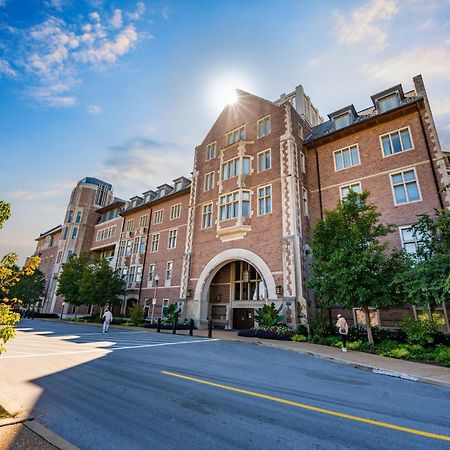 The Knight Center At Washington University University City ภายนอก รูปภาพ